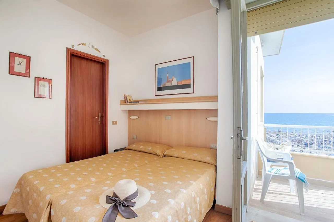 Hotel Telenia Lido di Jesolo 3*,